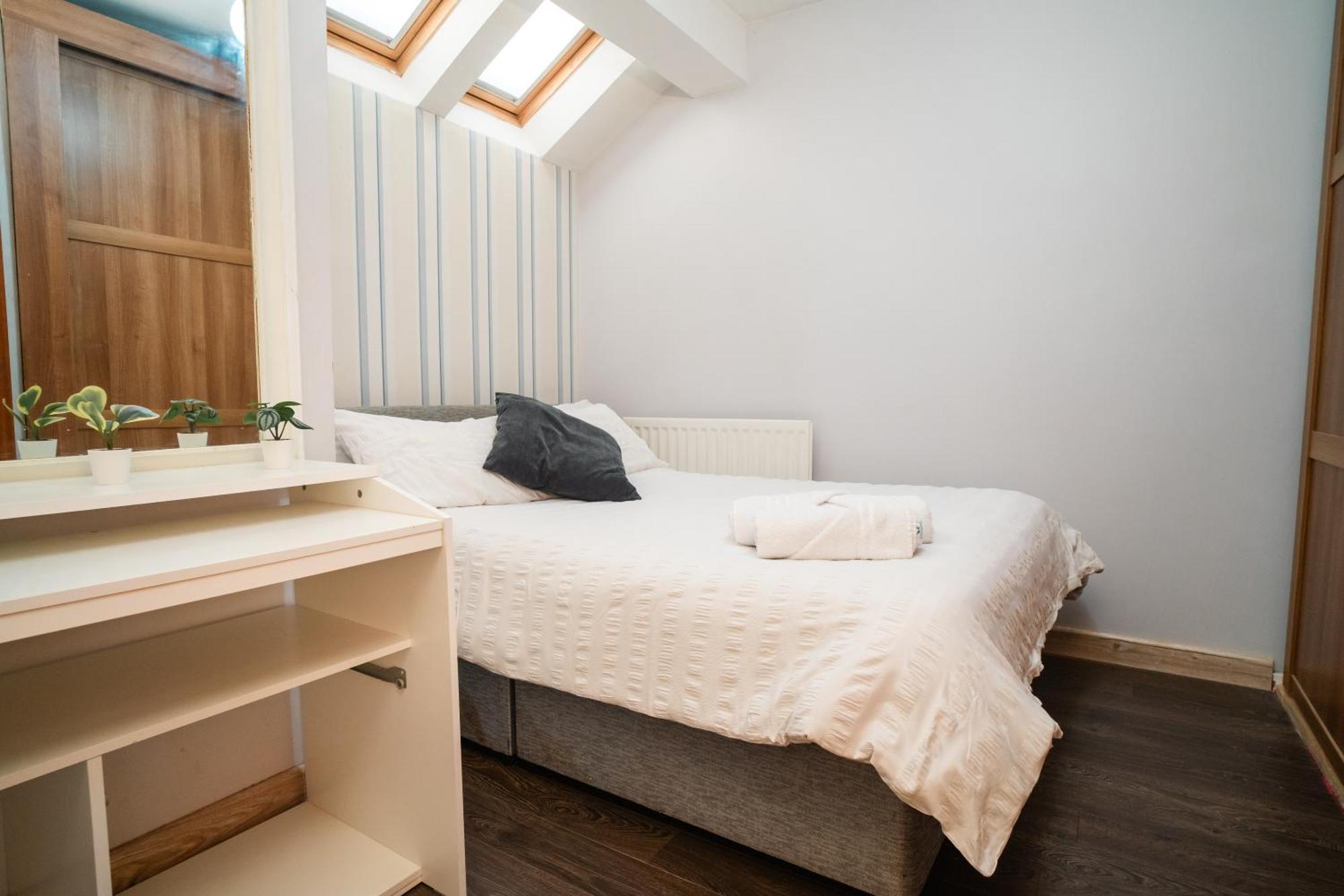 Central Duplex Apartment In Belfast City Centre Extérieur photo